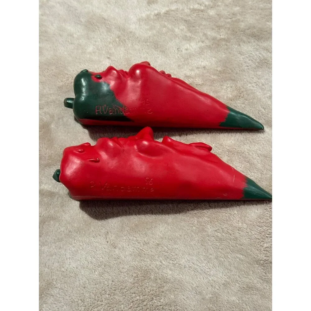 Red Chili Pepper Anthropomorphic Faces Signed By Artist R. Vandamme 1996… - Picture 12 of 15